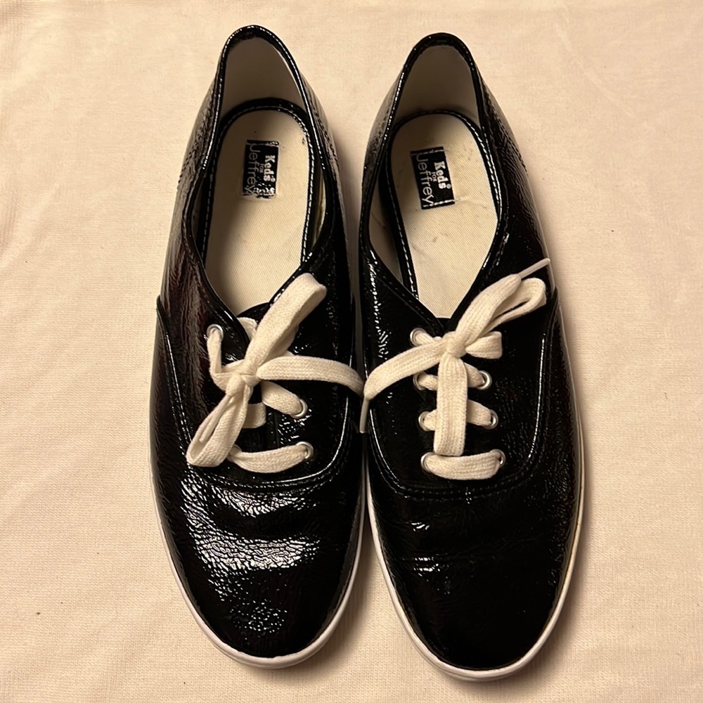 Keds patent leather black sneaker